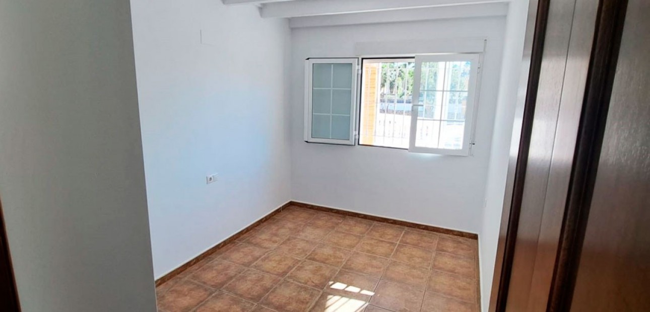 Venta - Country Property -
Catral - Catral - Country