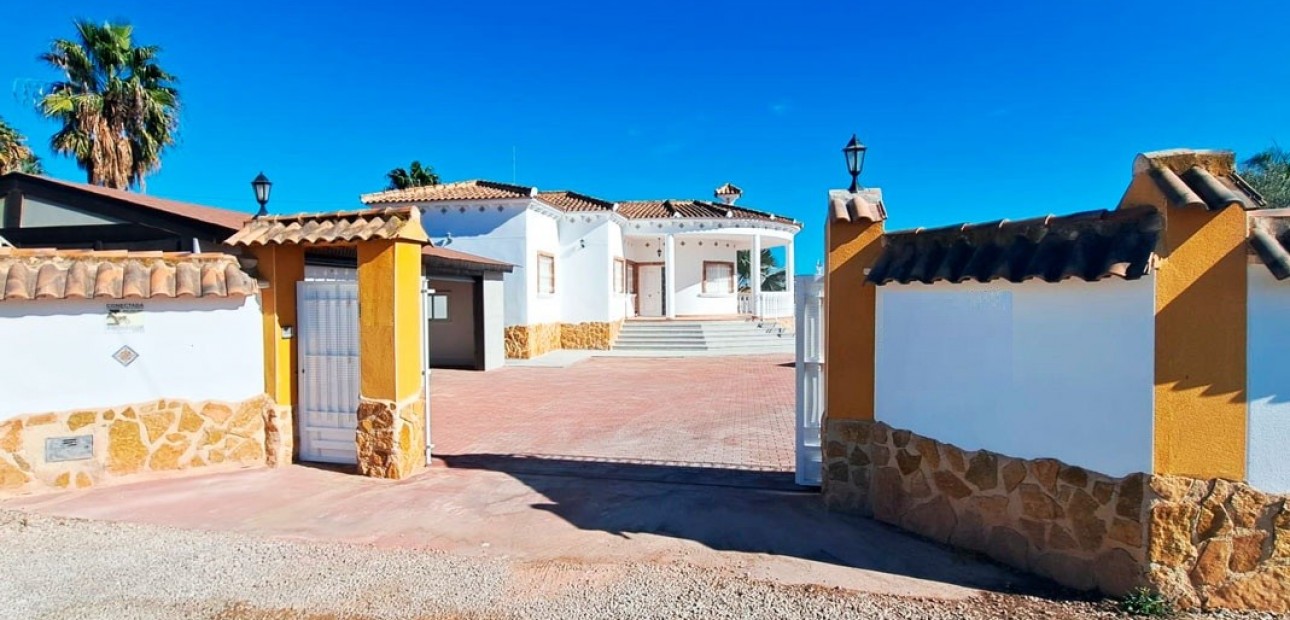 Venta - Country Property -
Catral - Catral - Country