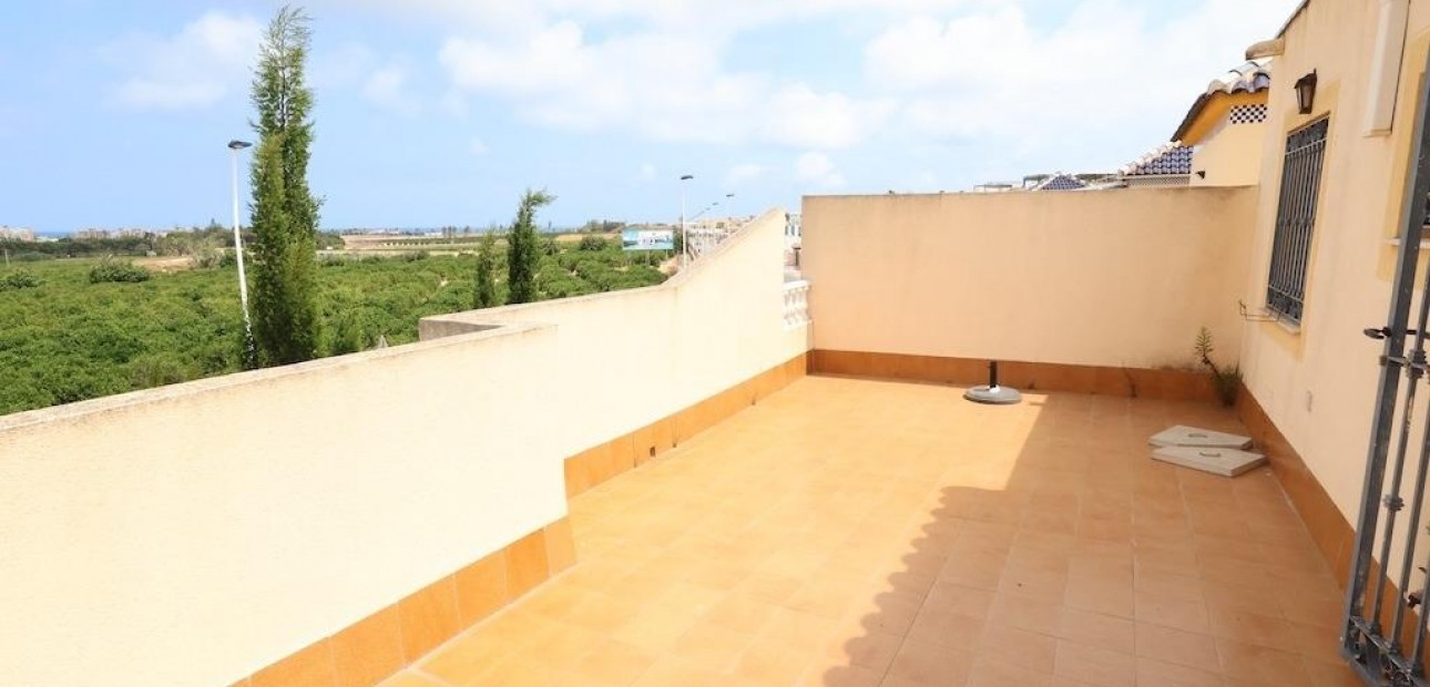 Venta - Terraced house -
Torrevieja - Los balcones