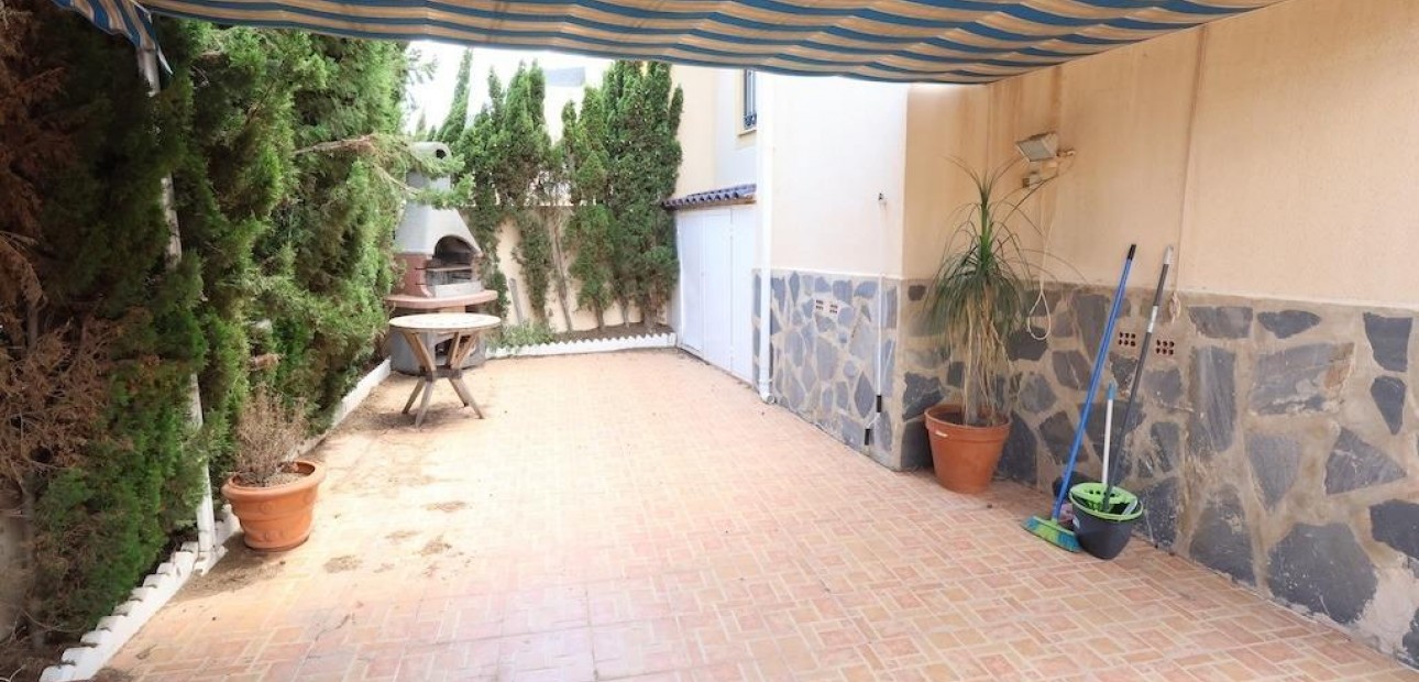 Venta - Terraced house -
Torrevieja - Los balcones
