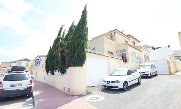 Venta - Terraced house -
Torrevieja - Los balcones
