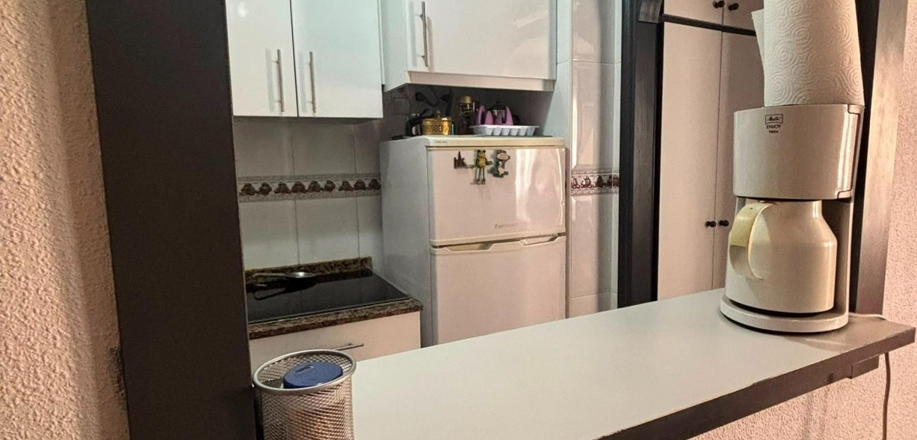 Venta - Apartamento / piso -
Torrevieja - Centro