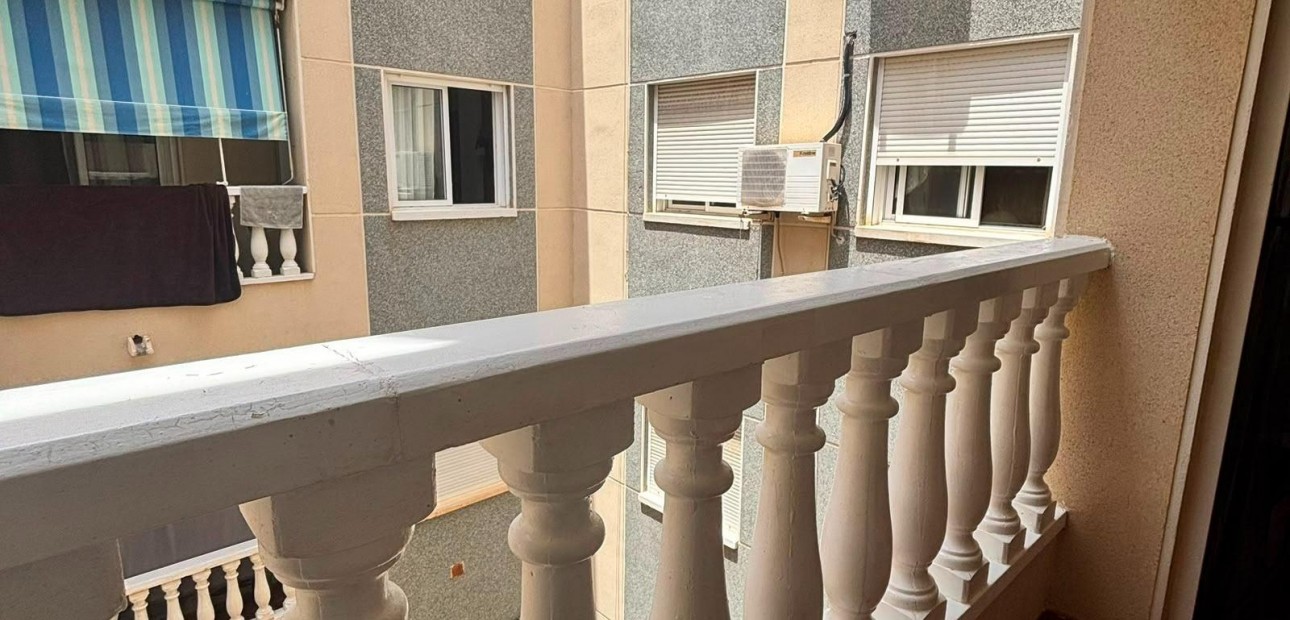 Venta - Apartamento / piso -
Torrevieja - Centro