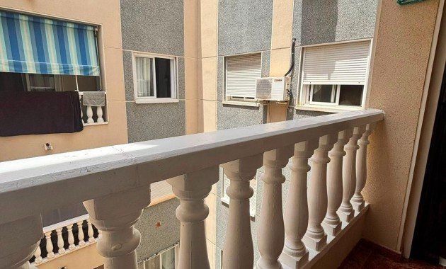 Venta - Apartamento / piso -
Torrevieja - Centro