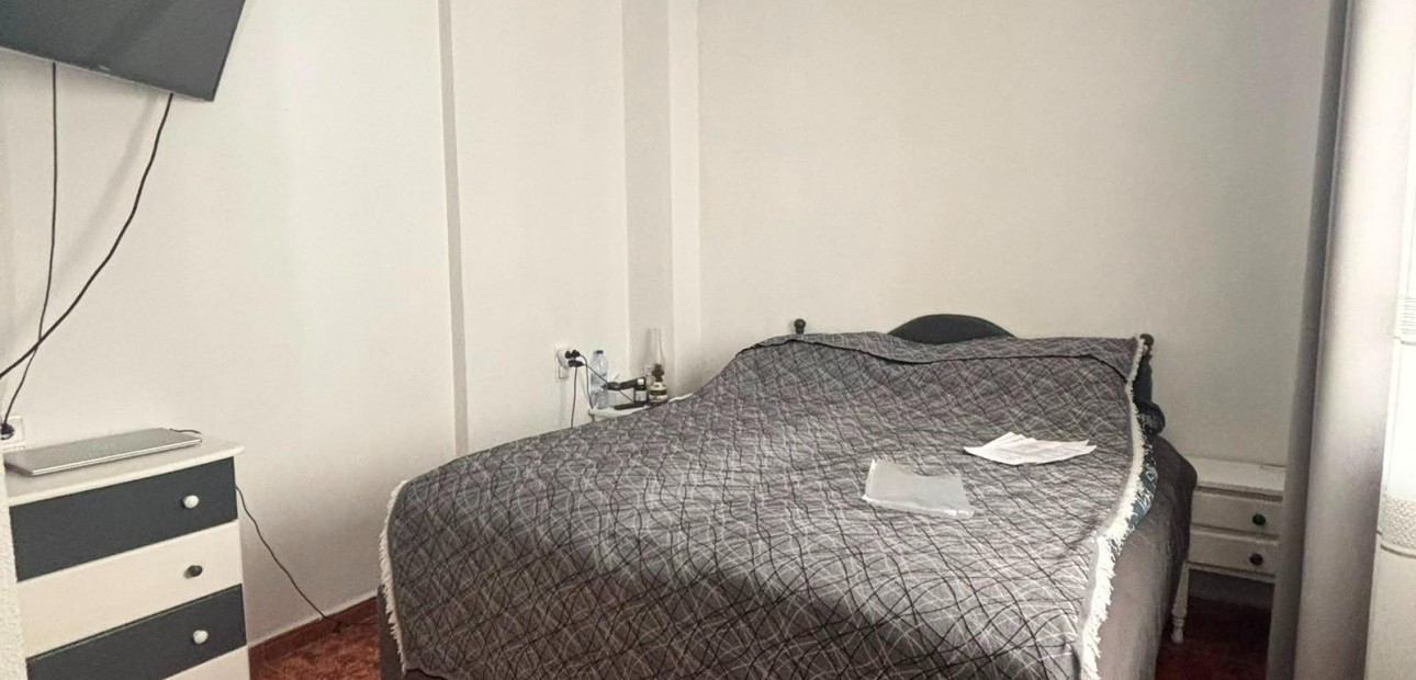 Venta - Apartamento / piso -
Torrevieja - Centro