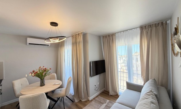 Venta - Apartamento / piso -
San Miguel de Salinas - 03193