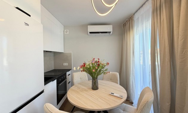 Venta - Apartamento / piso -
San Miguel de Salinas - 03193
