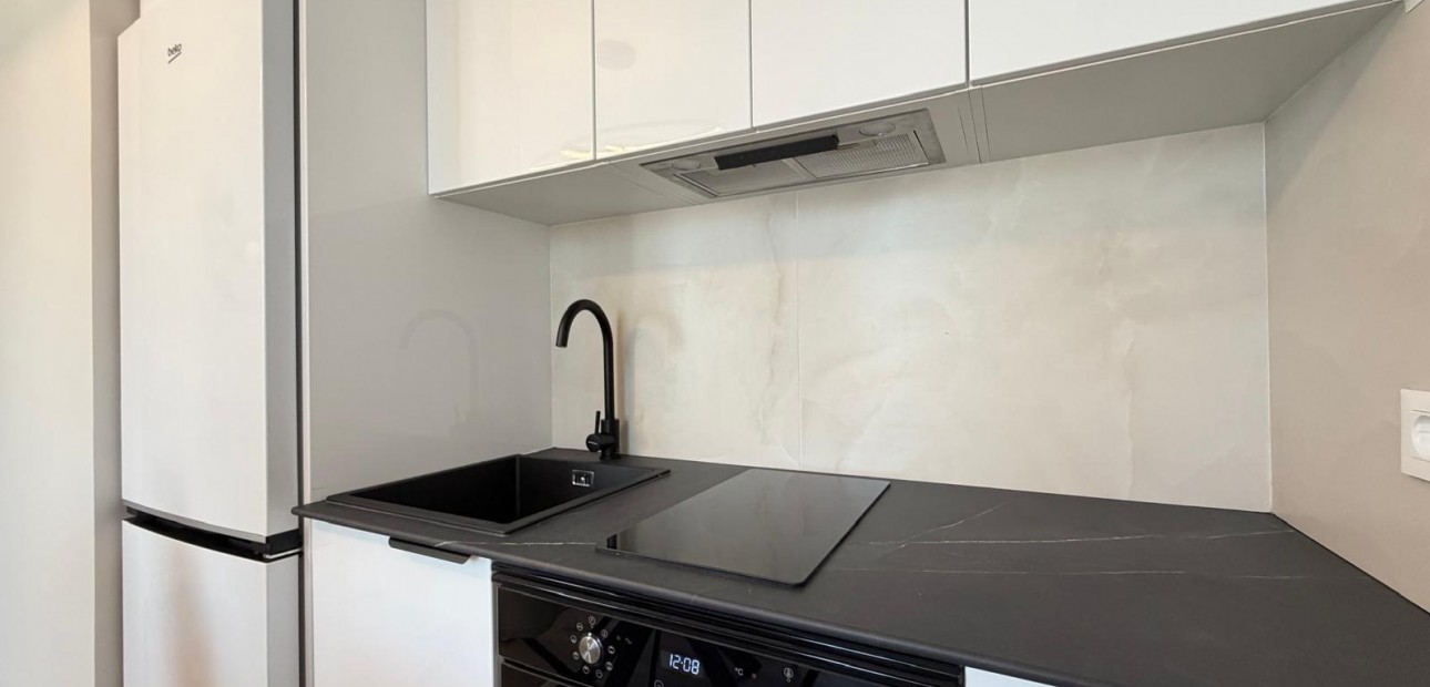 Venta - Apartamento / piso -
San Miguel de Salinas - 03193