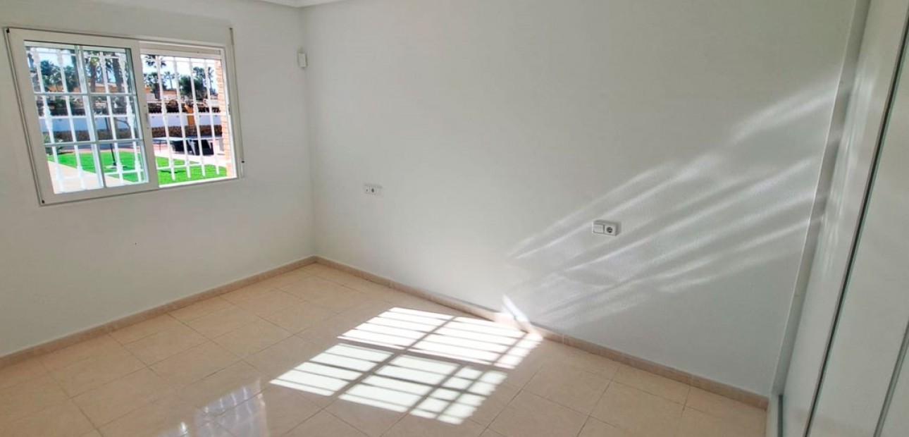 Venta - Country Property -
Catral - Catral - Country