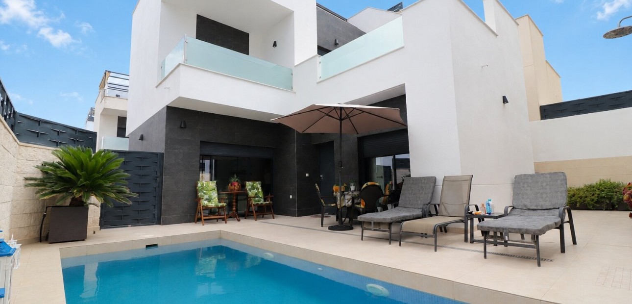 Venta - Detached Villa -
Benijofar - Benijofar - Village