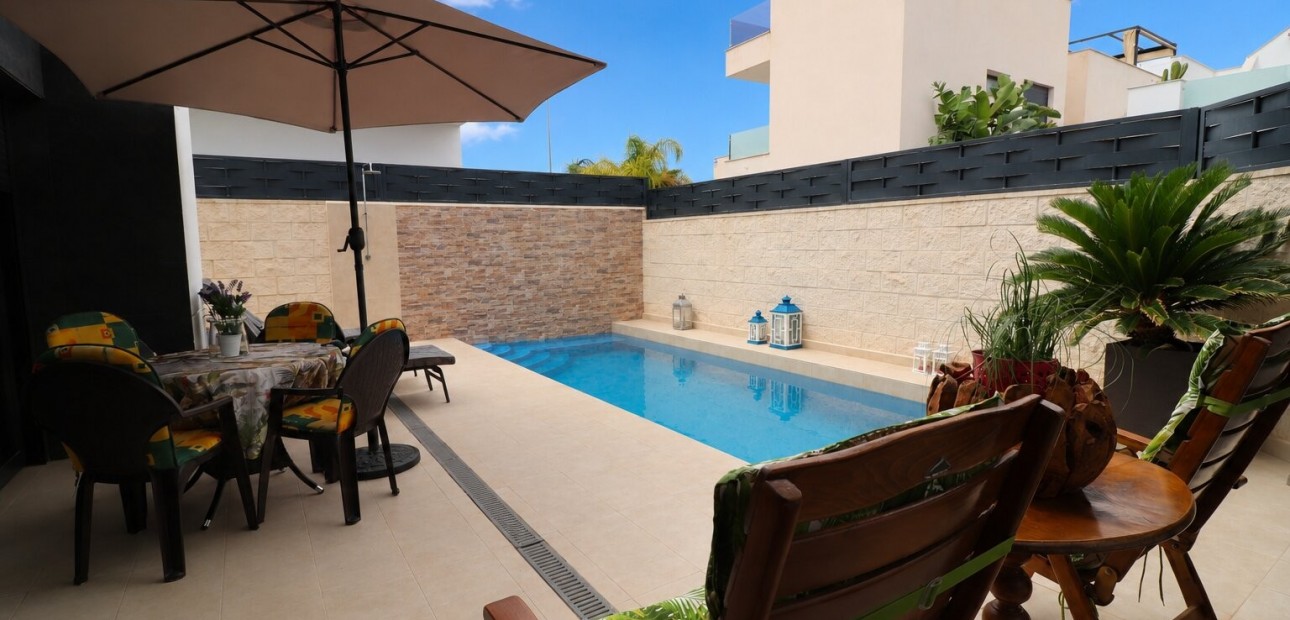 Venta - Detached Villa -
Benijofar - Benijofar - Village