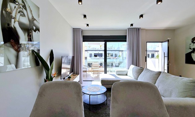 Venta - Apartamento / piso -
Orihuela Costa - Punta Prima