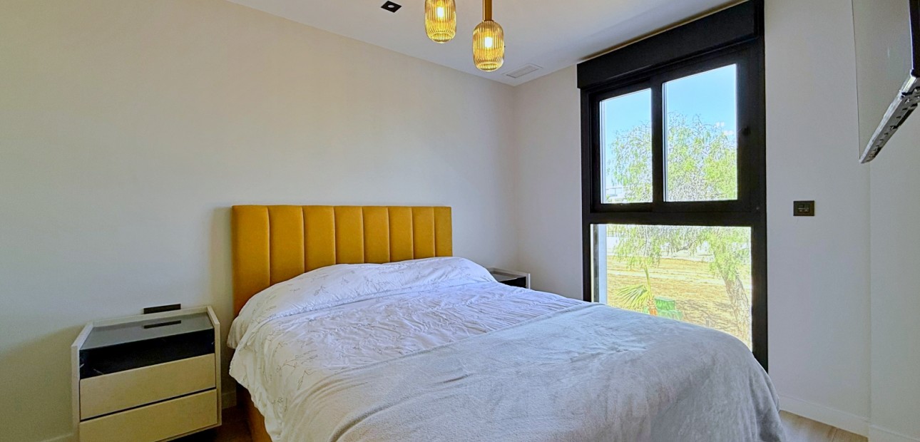 Venta - Apartamento / piso -
Orihuela Costa - Punta Prima