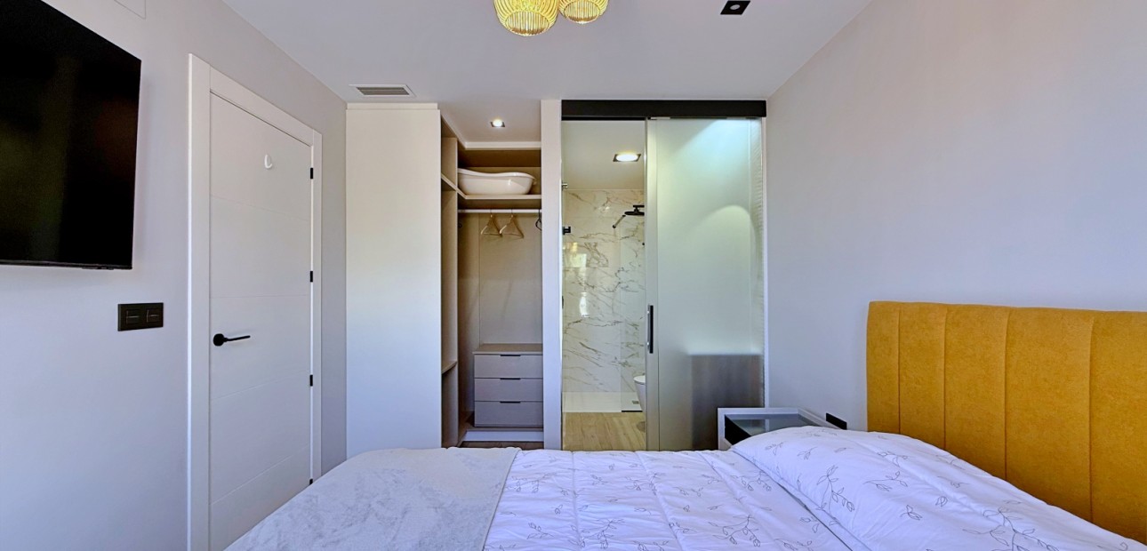 Venta - Apartamento / piso -
Orihuela Costa - Punta Prima