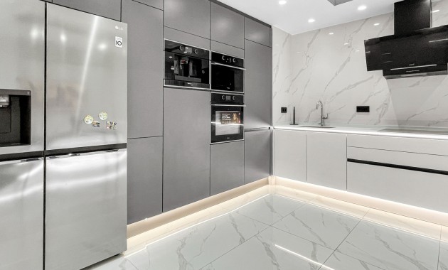 Venta - Apartamento / piso -
Torrevieja - Torrevieja - Centre