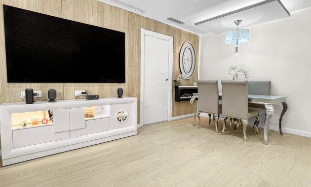 Venta - Apartamento / piso -
Torrevieja - Torrevieja - Centre
