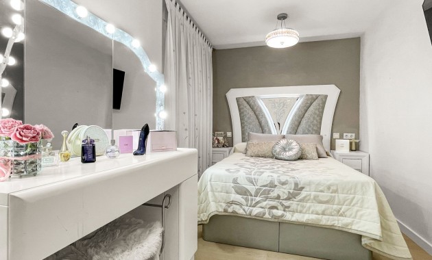 Venta - Apartamento / piso -
Torrevieja - Torrevieja - Centre