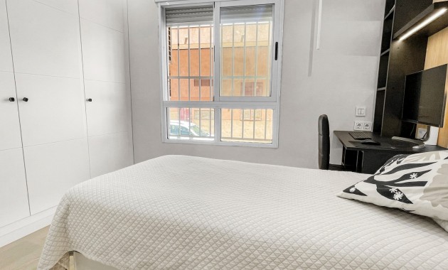 Venta - Apartamento / piso -
Torrevieja - Torrevieja - Centre