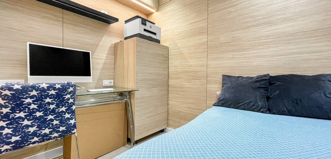 Venta - Apartamento / piso -
Torrevieja - Torrevieja - Centre