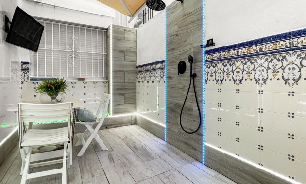 Venta - Apartamento / piso -
Torrevieja - Torrevieja - Centre
