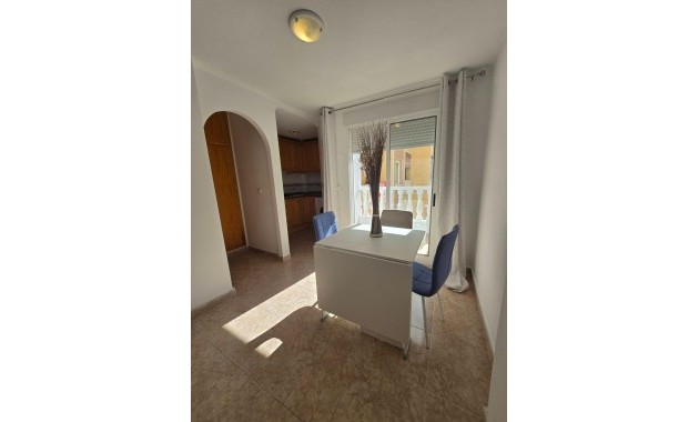 Herverkoop - Studio -
Torrevieja - Centro