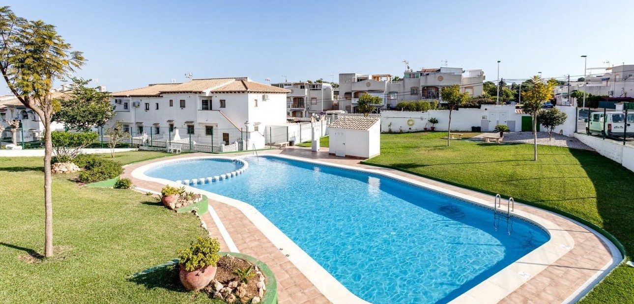Herverkoop - Bungalow -
Torrevieja - Los balcones