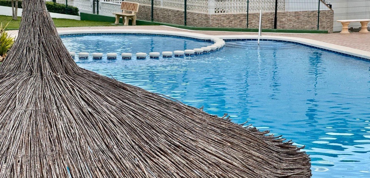 Herverkoop - Bungalow -
Torrevieja - Los balcones