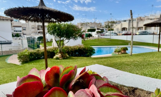 Herverkoop - Bungalow -
Torrevieja - Los balcones