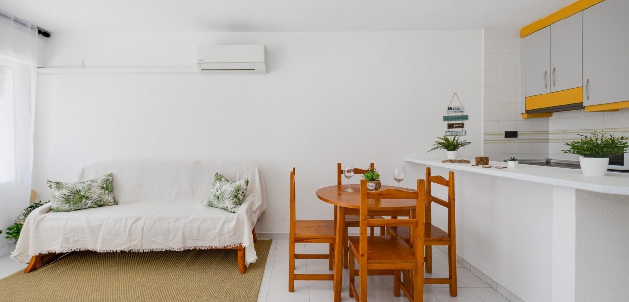 Herverkoop - Bungalow -
Torrevieja - Los balcones