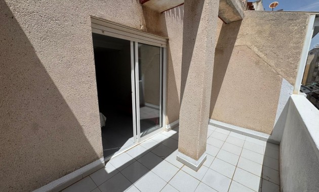Sale - Studio -
Torrevieja - torrevieja