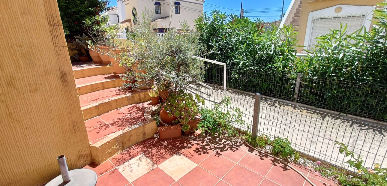 Herverkoop - Quad Villa -
Orihuela Costa - Las Filipinas