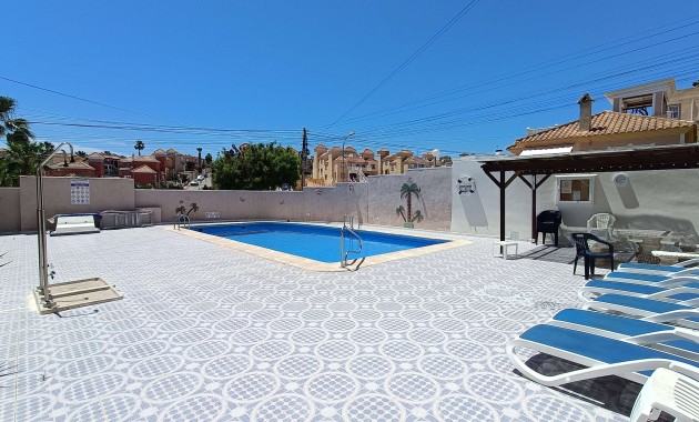 Herverkoop - Quad Villa -
Orihuela Costa - Las Filipinas