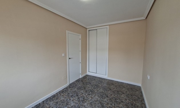 Herverkoop - Appartement / flat -
Orihuela Costa - Punta Prima
