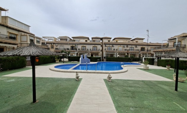 Herverkoop - Appartement / flat -
Orihuela Costa - Punta Prima