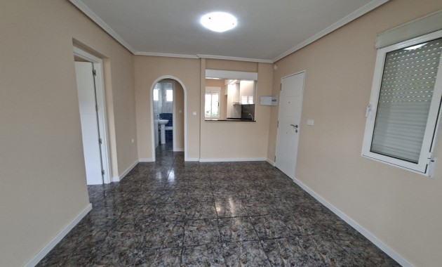 Herverkoop - Appartement / flat -
Orihuela Costa - Punta Prima