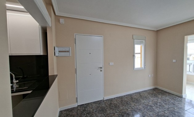 Herverkoop - Appartement / flat -
Orihuela Costa - Punta Prima