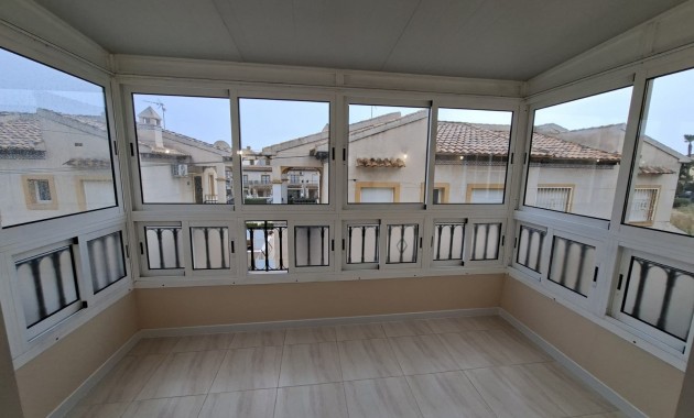 Herverkoop - Appartement / flat -
Orihuela Costa - Punta Prima