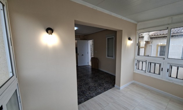 Herverkoop - Appartement / flat -
Orihuela Costa - Punta Prima