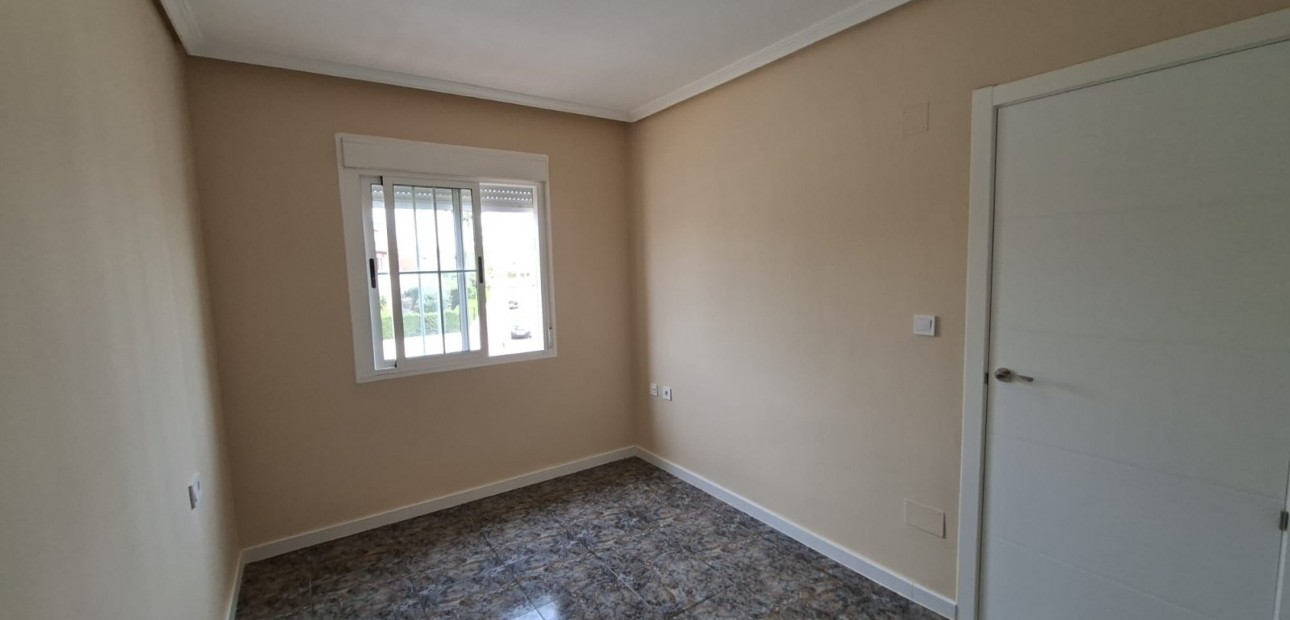 Herverkoop - Appartement / flat -
Orihuela Costa - Punta Prima