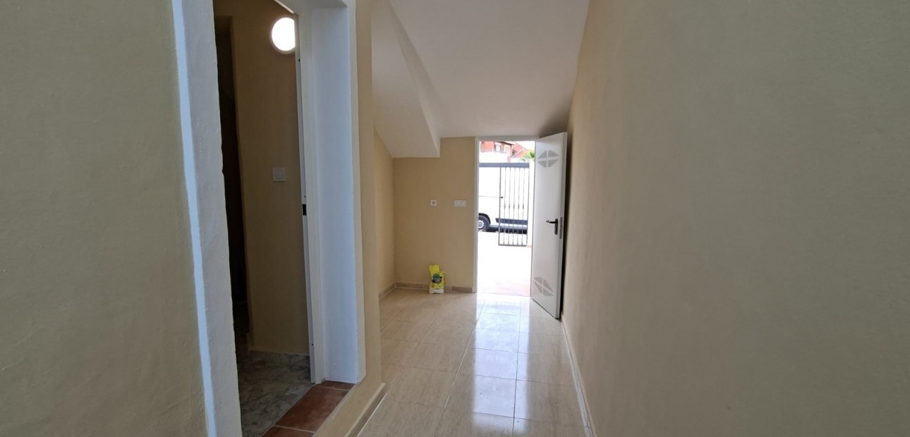 Herverkoop - Appartement / flat -
Orihuela Costa - Punta Prima