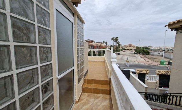 Herverkoop - Appartement / flat -
Orihuela Costa - Punta Prima