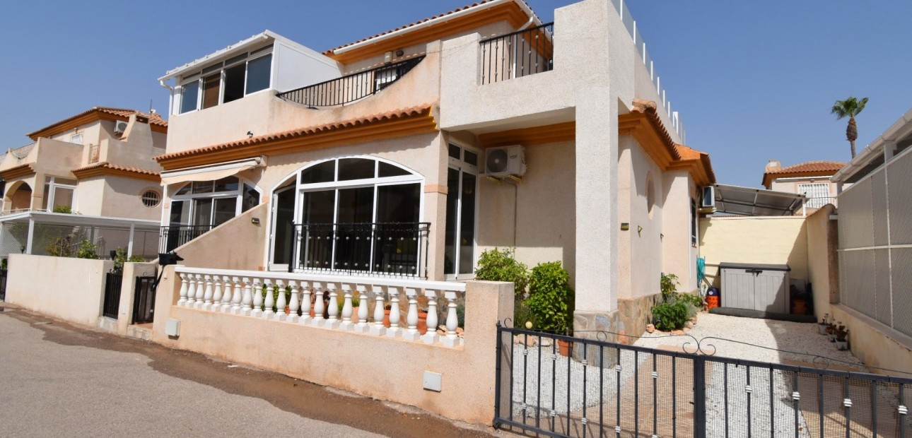 Herverkoop - Quad Villa -
Orihuela Costa - Playa Flamenca