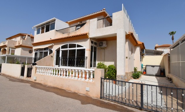 Herverkoop - Quad Villa -
Orihuela Costa - Playa Flamenca