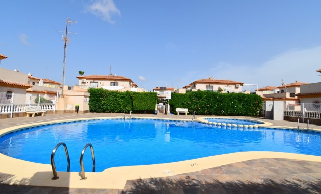 Herverkoop - Quad Villa -
Orihuela Costa - Playa Flamenca
