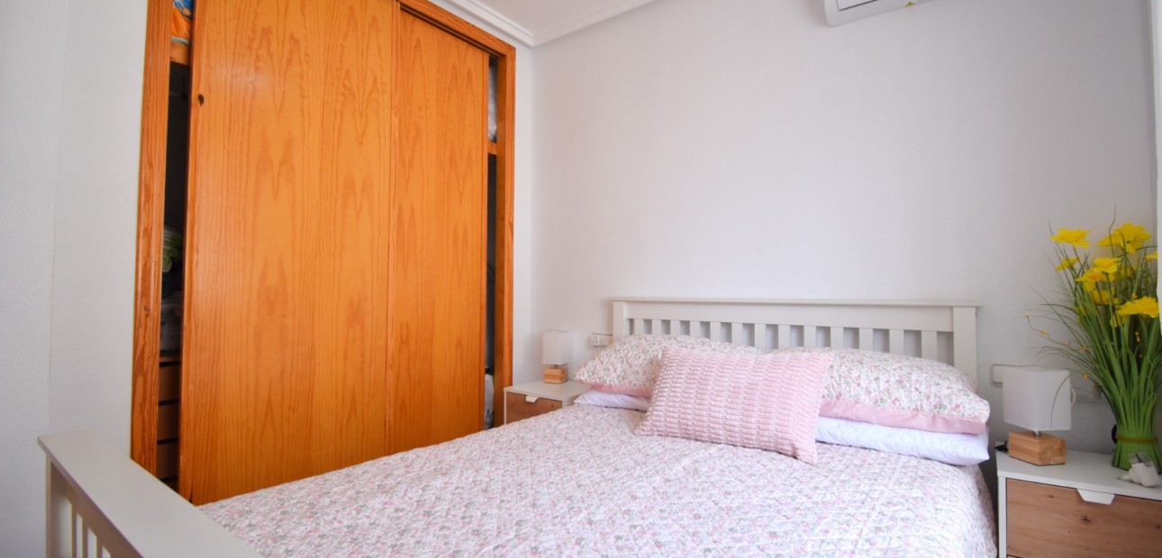 Herverkoop - Quad Villa -
Orihuela Costa - Playa Flamenca