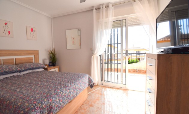 Herverkoop - Quad Villa -
Orihuela Costa - Playa Flamenca