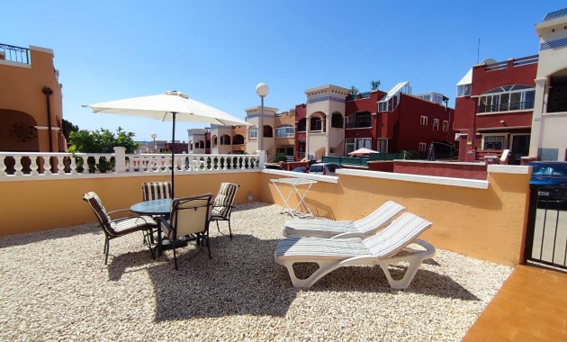 Herverkoop - Terraced house -
Orihuela Costa - La Florida