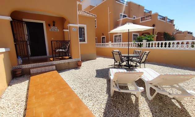 Herverkoop - Terraced house -
Orihuela Costa - La Florida