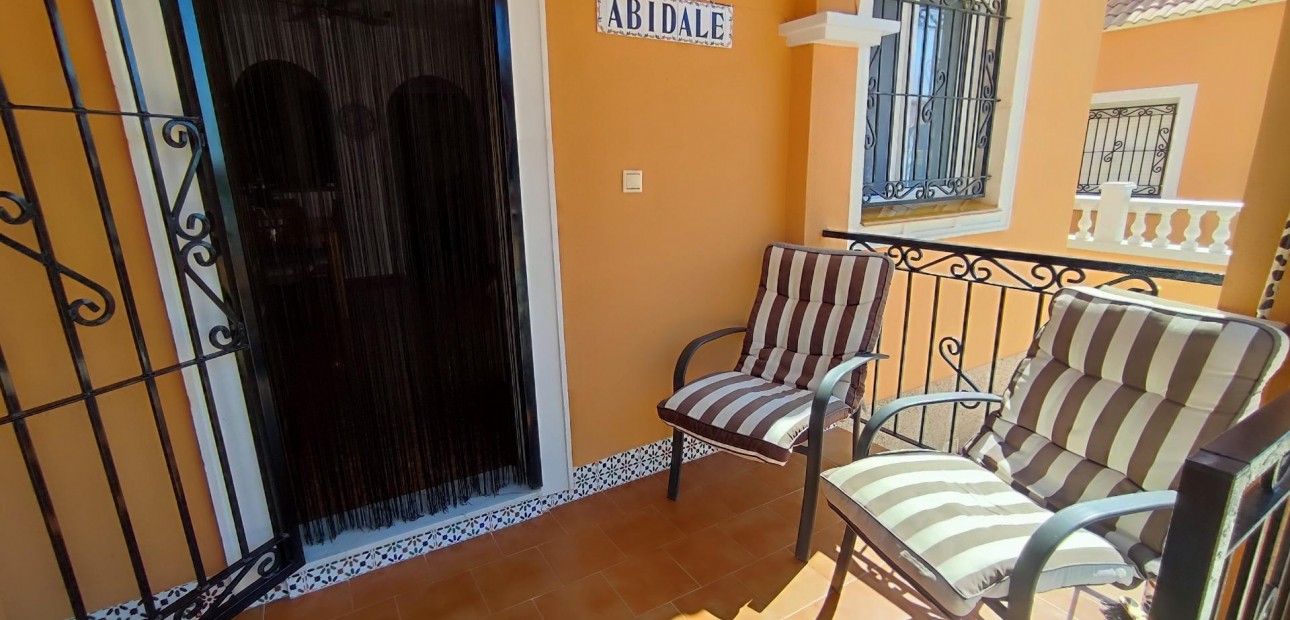 Herverkoop - Terraced house -
Orihuela Costa - La Florida