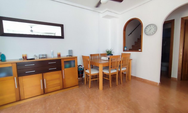 Herverkoop - Terraced house -
Orihuela Costa - La Florida